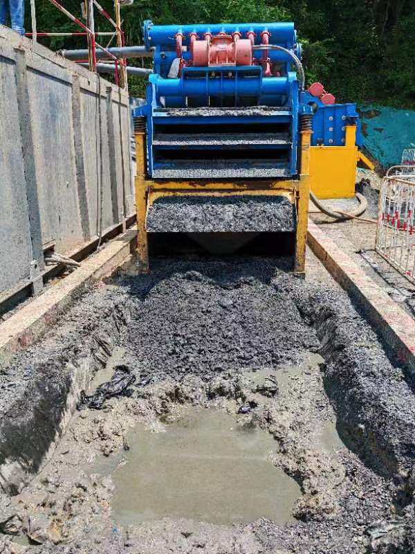 遇到問題？不要怕！我們?yōu)槟峁I(yè)的技術(shù)服務(wù)團(tuán)隊(duì)親臨現(xiàn)場(chǎng)指導(dǎo)解決～